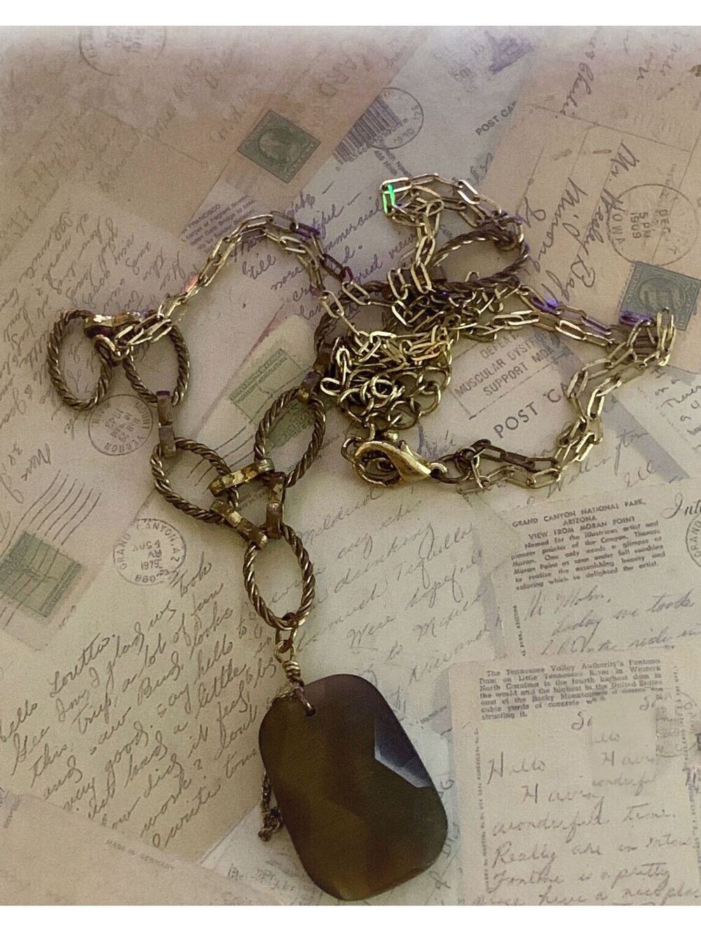 Vintage Elegant Gold Chain Necklace with Smoky Quartz Pendant